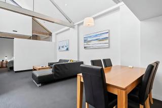 Gibson Mill waterfront loft apartment - 304 - 4