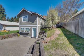 Rustic Mountain Oasis with King Bed and Pet Friendly - Cle Elum - 6