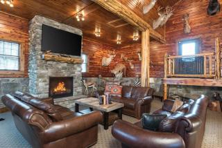 Stunning Cedar Log Home with Panoramic Views - Hot Tub - Game Bar & Theatre Rooms - Coshocton - 8