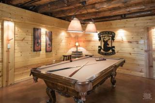 Stunning Cedar Log Home with Panoramic Views - Hot Tub - Game Bar & Theatre Rooms - Coshocton - 2