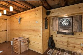 Stunning Cedar Log Home with Panoramic Views - Hot Tub - Game Bar & Theatre Rooms - Coshocton - 1