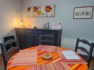 Charmant Gîte au Cœur d'Haraucourt - Proche de Nancy, Jardin Privatif, Wifi, Parking Gratuit - FR-1-584-22 - 9