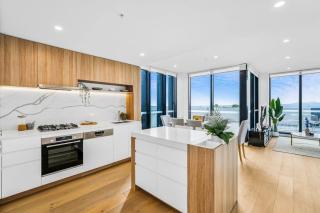 StayAU Luxurious Penthouse 3BR Panoramic Views - 8