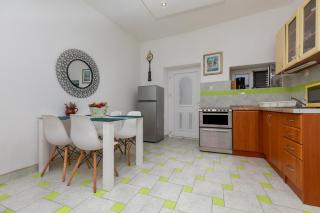 Apartments by the sea Igrane, Makarska - 23620 - 5