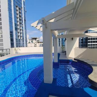 Luxury spacious 2BR in Salcedo Village - Manila - 7