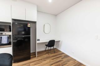 Windsor Charm - Unit Two - Aitkenvale - 8