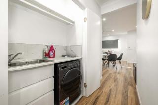 Windsor Charm - Unit Two - Aitkenvale - 2
