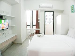 Relaxing Studio at The Alton Apartment By Travelio - Semarang - 7