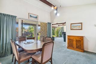 Sunlit Solace - Wanaka Holiday Home - Wanaka - 5