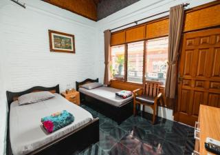 Tempo Doeloe Homestay Kuta - Legian - 7