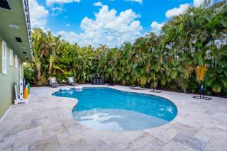 Heated Saltwater Pool Avail! Walk To Beach! - West Palm Beach - 0