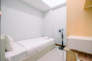 Well Furnished and Comfy 2BR at Royal Heights Apartment By Travelio - 2