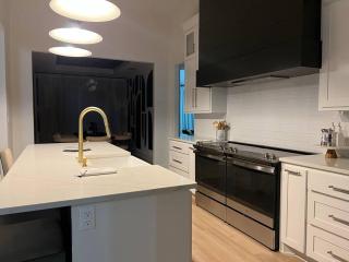 The Grand Sanctuary on 1 acre! - Lubbock - 3