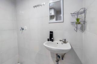 Comfort and Well Design Studio at Paltrow City Apartment By Travelio - Semarang - 8