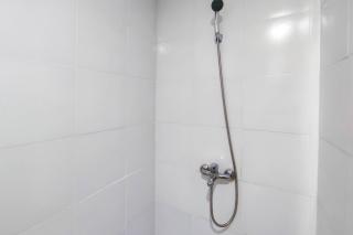 Comfort and Well Design Studio at Paltrow City Apartment By Travelio - 5