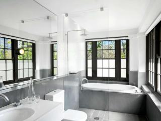 Peppers Gallery Hotel - Canberra - 6