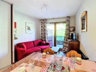 Bel appartement 2 pièces au pied des pistes avec balcon et accès piscine - FR-1-267-302 - 0