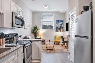 New! 1 BR Renovated Apartment in the Heart of downtown - Mobile - 9
