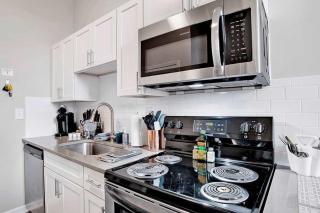 New! 1 BR Renovated Apartment in the Heart of downtown - Mobile - 8