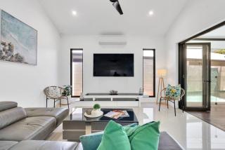 Belle Escapes 100 Cascade - 4