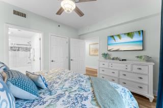 Modern Resort Condo! Gulf Views & Amenities Galore! presented by Dolce Vita Getaways! - Panama City Beach - 6