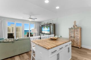 Modern Resort Condo! Gulf Views & Amenities Galore! presented by Dolce Vita Getaways! - Panama City Beach - 1