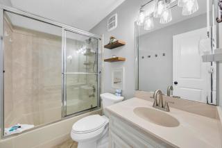 Sugar Beach Condo B-14 by Emerald Coast Retreats - Panama City Beach - 2
