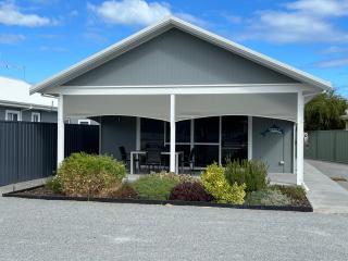Jurien Beachfront Chalets - Jurien Bay - 6