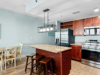 Laketown Wharf 1523 by Emerald Coast Retreats - Panama City Beach - 4