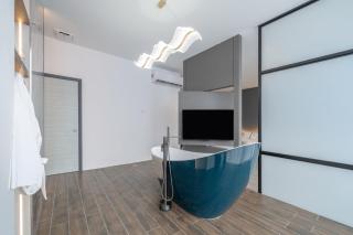 Saturn Hotel - 2