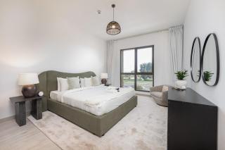 Warm and Earthy 1-Bedroom Apartment Perfect for Family in Madinat Jumeirah Living! - Dubai - 8