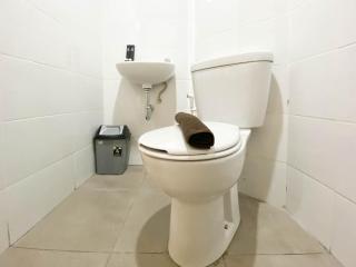 Comfort and Cozy Stay 1BR at The Alton Apartment By Travelio - Semarang - 2
