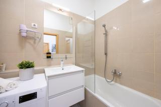 Charming City Center Suite w' 2 BEDRMS in The Gozsdu Garden - 3