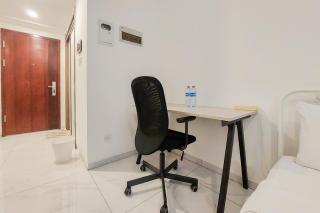 Simple and Cozy Stay Studio Sky House Alam Sutera Apartment By Travelio - Tangerang - 4