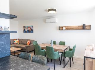 Elegant Kastel Novi Apartment with Sea View Balcony - Kaštela - 6