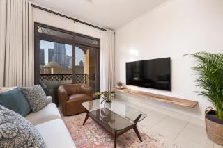 New Old Town Burj Khalifa View Apartment with 1 Bedroom and extra Powder Room - 1