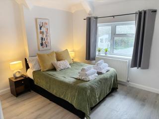 Charming Retreat With Hot Tub Sauna Sleeps 4 - Falmer - 7