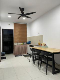 Islamic Azzahra Homestay - Rawang - 7