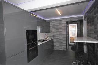 Family Holiday Home With Hot Tub Sauna Sleeps 8 - Falmer - 7