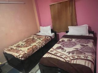 Kingsland - Kathmandu - 1