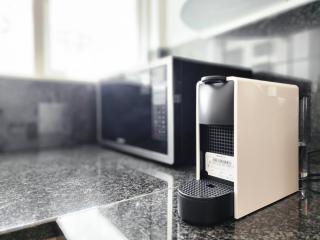 Chic Interior, Views, Location and Convenience! - 7