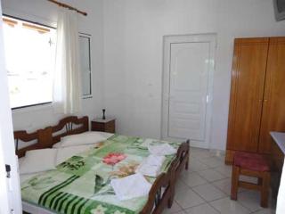 Lazanis Studios Apartments - 4