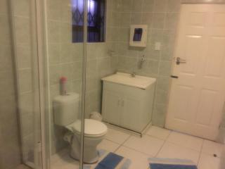 The Raps Guesthouse - Meadowlands - 8