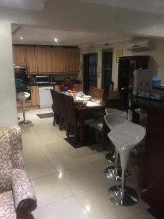 The Raps Guesthouse - Meadowlands - 5