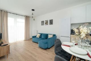 Jasny Apartament Blisko Lotniska Ławica w Poznaniu by Noclegi Renters - Poznań - 5