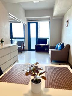 Mactan Newtown Condominium - Lapu Lapu City - 1