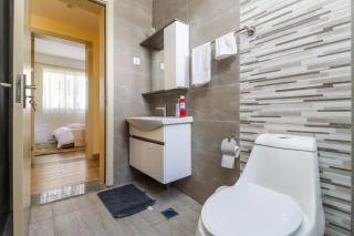supreme living two bedroom apartment with breathtaking amazing city views gym heated swimming pool fully equipped gym children playground and ample parking space and proximity to major shopping malls and gourmet restraunts - Nairobi - 1