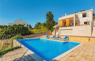 Awesome Home In Zaboric With Wifi - Žaborić - 0
