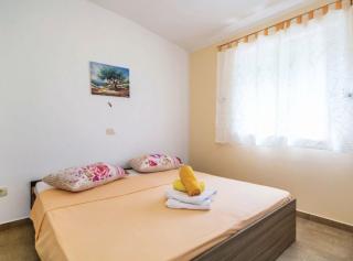 Cozy One Bedroom Apartment with Terrace - Brseč - 4