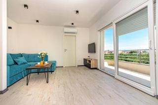 Apartments with Private Balcony Kaštel Novi - Kaštela - 8